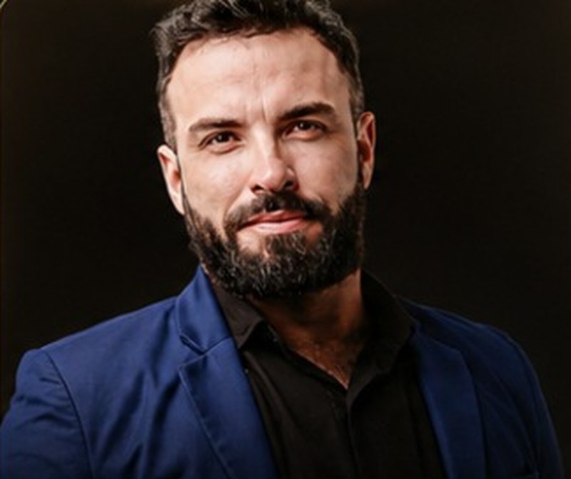 Retrato de Altair Godoy, palestrante com curadoria do Inspire-se