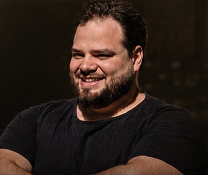 Retrato de Gabriel Aparecido, palestrante com curadoria do Inspire-se